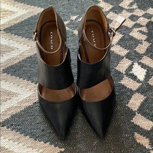 Coach Ultra sexy pumps!